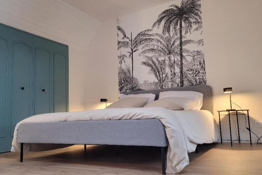 Villa Le Souper De Victor Hugo à Les Pieux Extérieur photo
